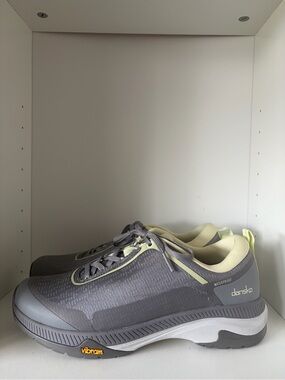 NWOB Dansko Womens Makayla Mesh Grey Walking Shoes Size 38